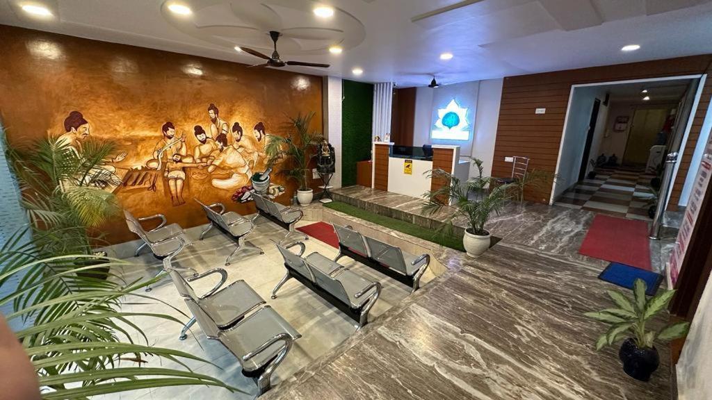Hotel Aparajita Varanasi Luaran gambar