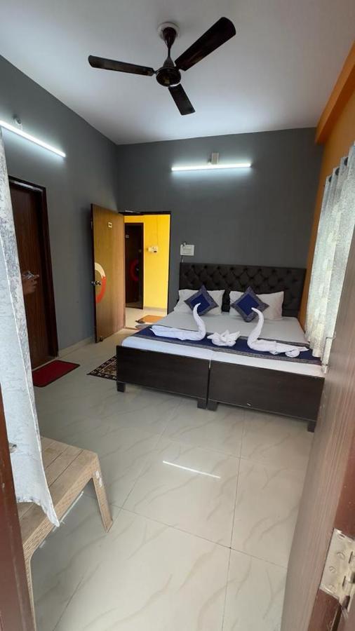 Hotel Aparajita Varanasi Luaran gambar